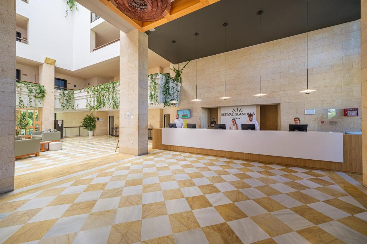 Estival Islantilla Bagian luar foto
