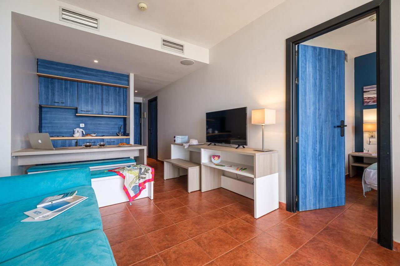Estival Islantilla Bagian luar foto