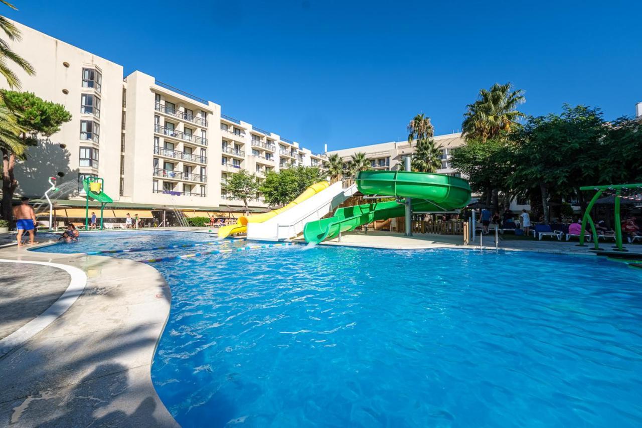 Estival Islantilla Bagian luar foto